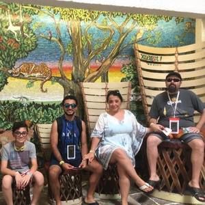 Meet your Posher, Vincent